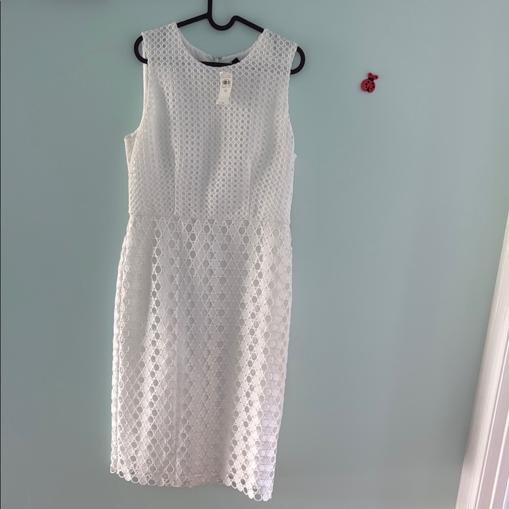 Ann Taylor Elegant White Sleeveless Dress